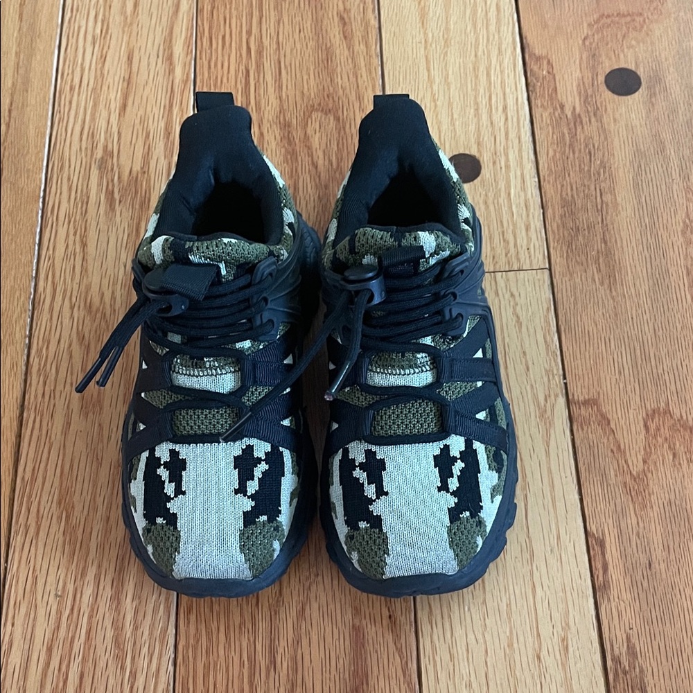 Stylish Camouflage Kids Shoes